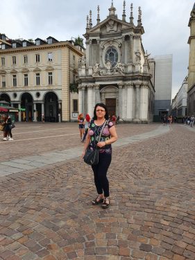 badante tunisina diploma assistente familiare cerca lavoro lungo orario Zogno provincia di Bergamo